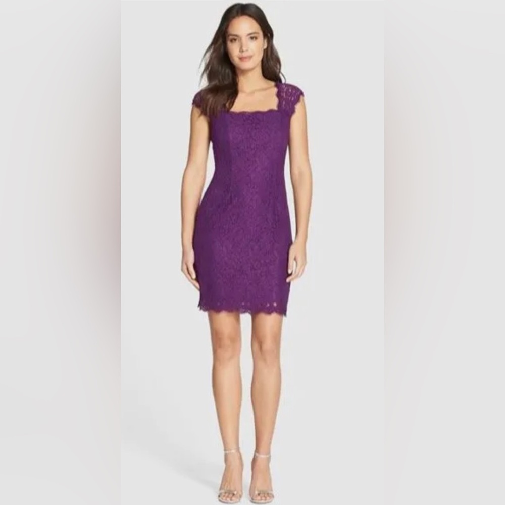 Adrianna Papell Burgundy Lace Open Back Dress 2 Petite